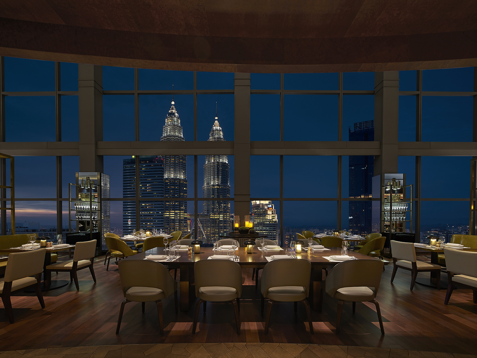 Grand Hyatt Kuala Lumpur dining room view of Petronas Towers