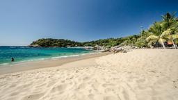 Hotels near Manzanillo airport
