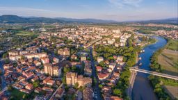 搜索飞往塞尔维亚的特价机票