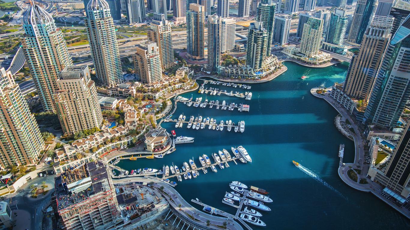 Car hire in Dubai Marina (Dubai)