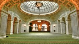 Chicago hotels near Chicago Cultural Center