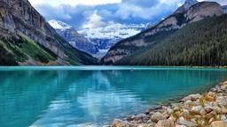 Find cheap flights to Canada