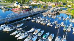 Sturgeon Bay hotel directory