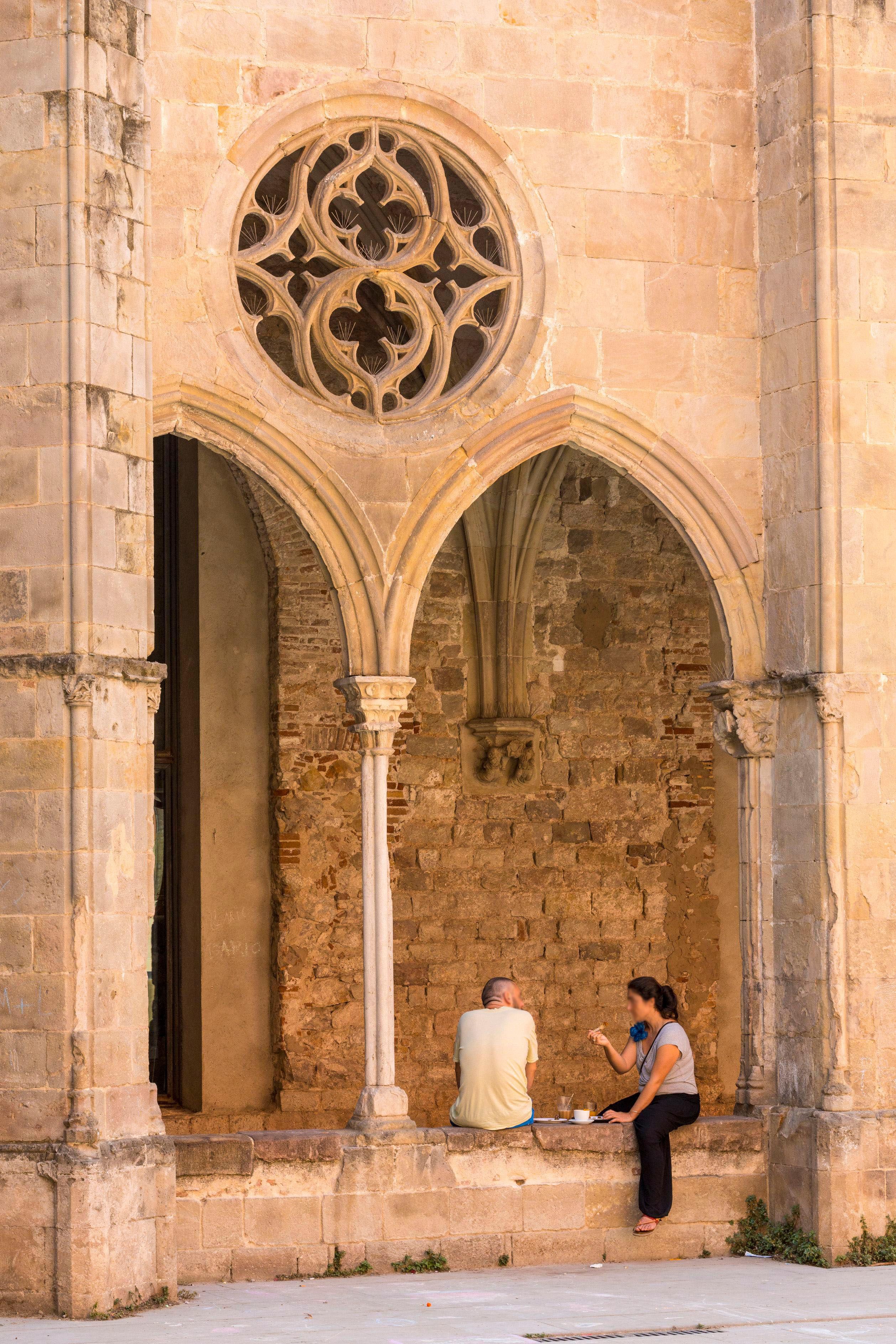 Find cheap flights from Singapore to Barcelona