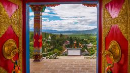 Lijiang Hotels