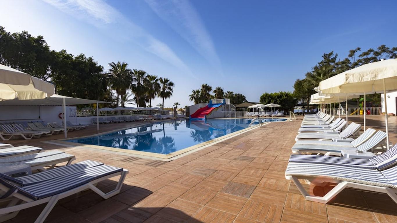 Akin Paradise Hotel