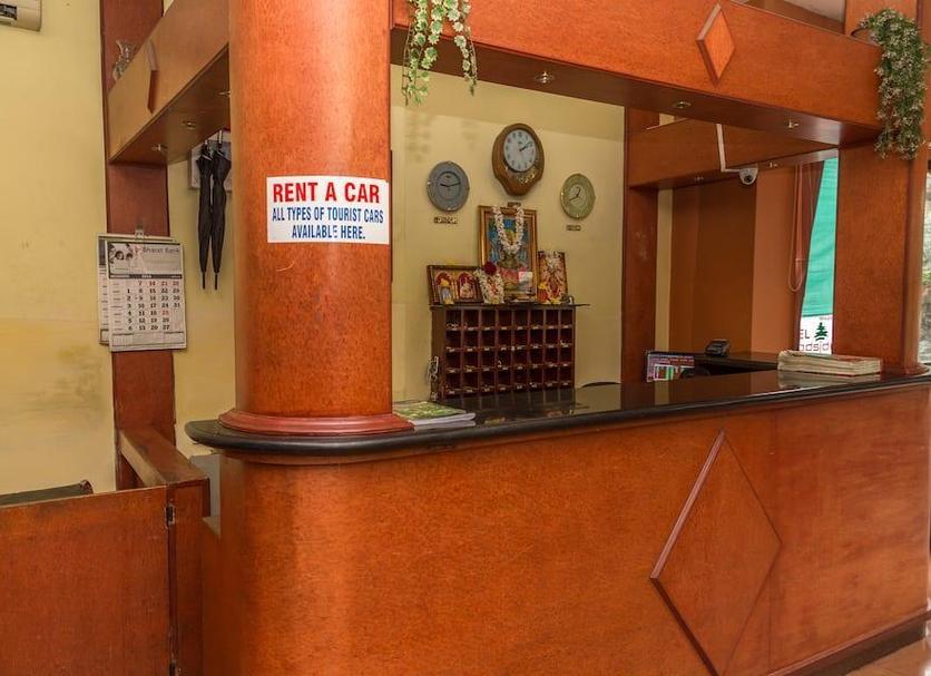 Front desk Photo