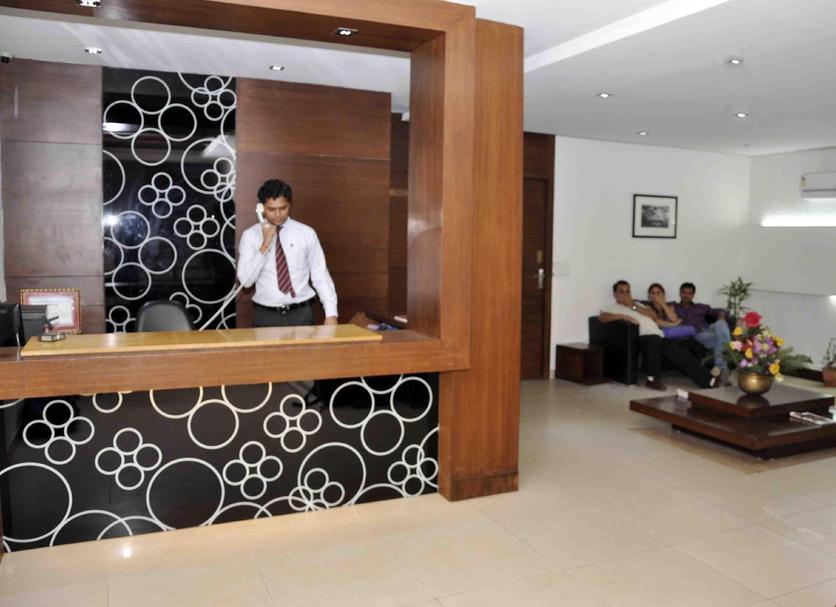 Front desk Photo