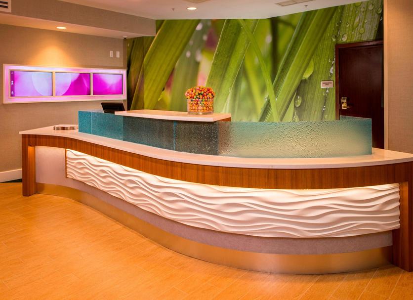 Front desk Photo
