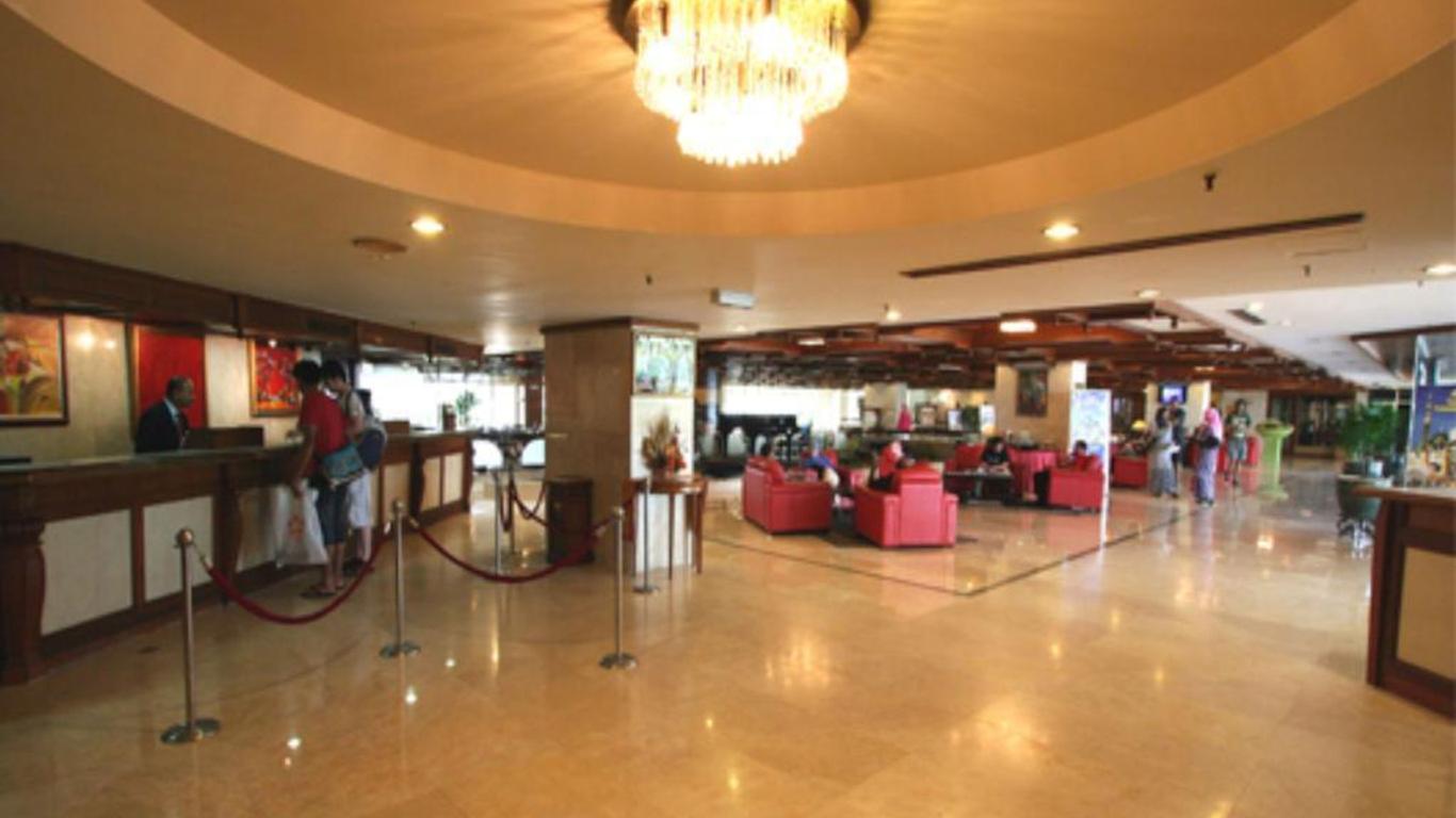 Primula Beach Hotel