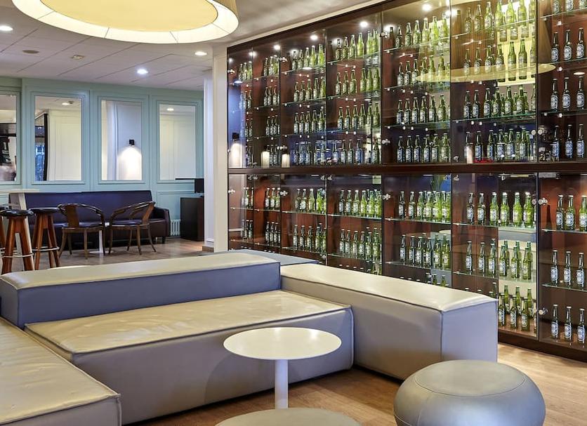 Bar Photo