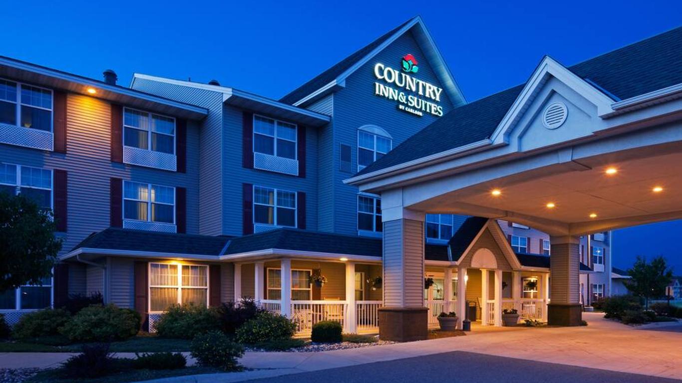 Country Inn & Suites by Radisson, St Cloud E, MN