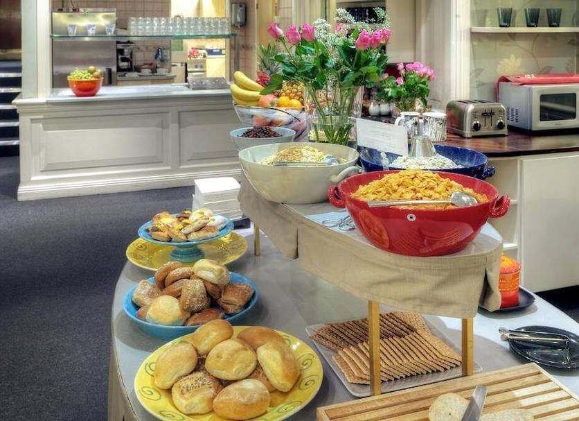 Buffet Photo