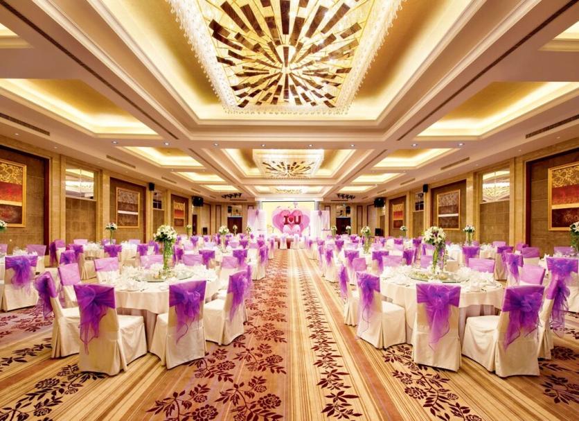 Banquet hall Photo