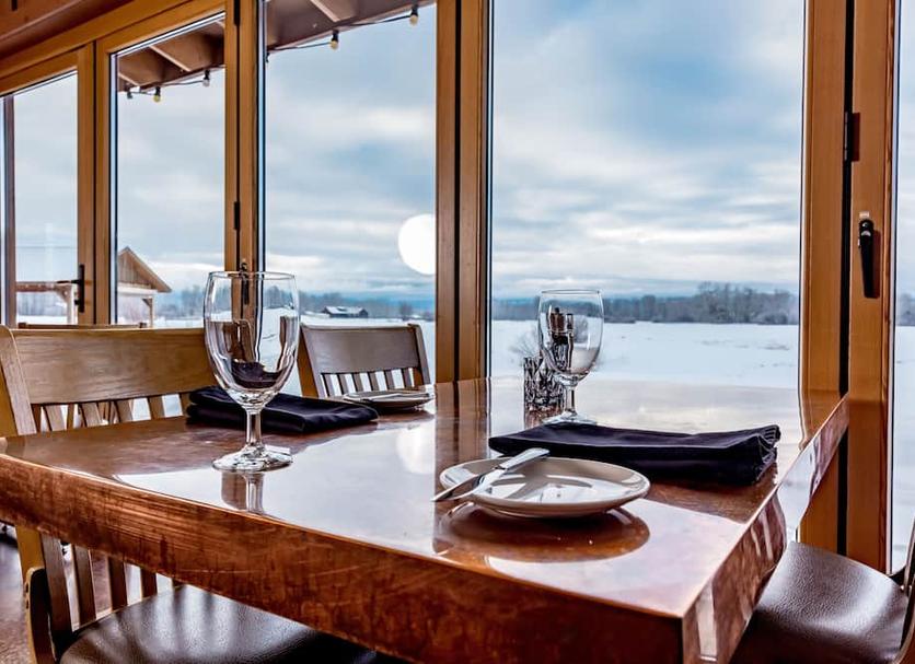 Dining room Photo