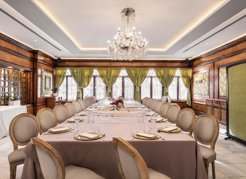 Banquet hall Photo