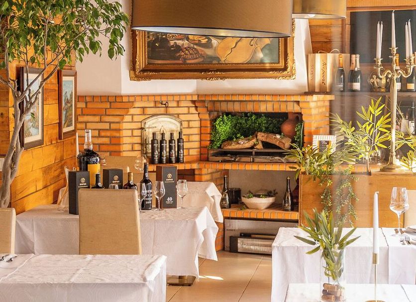 Restaurant Photo