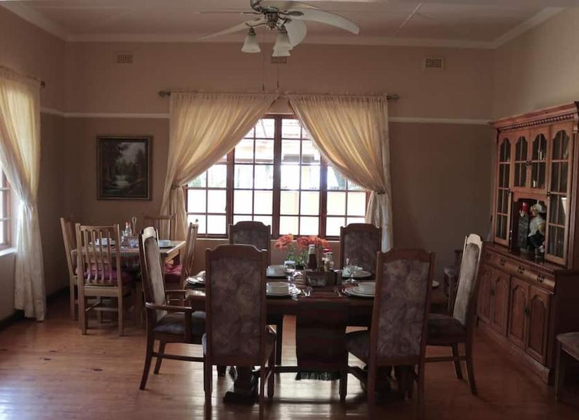 Dining room Photo