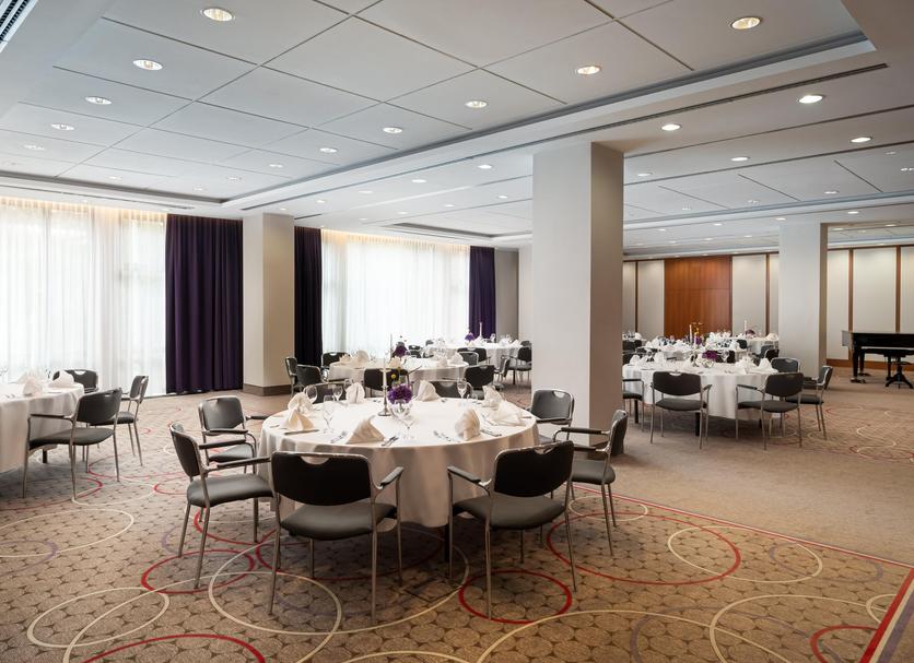 Banquet hall Photo