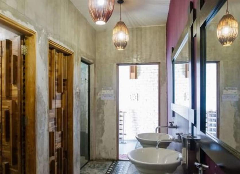 Bathroom Photo