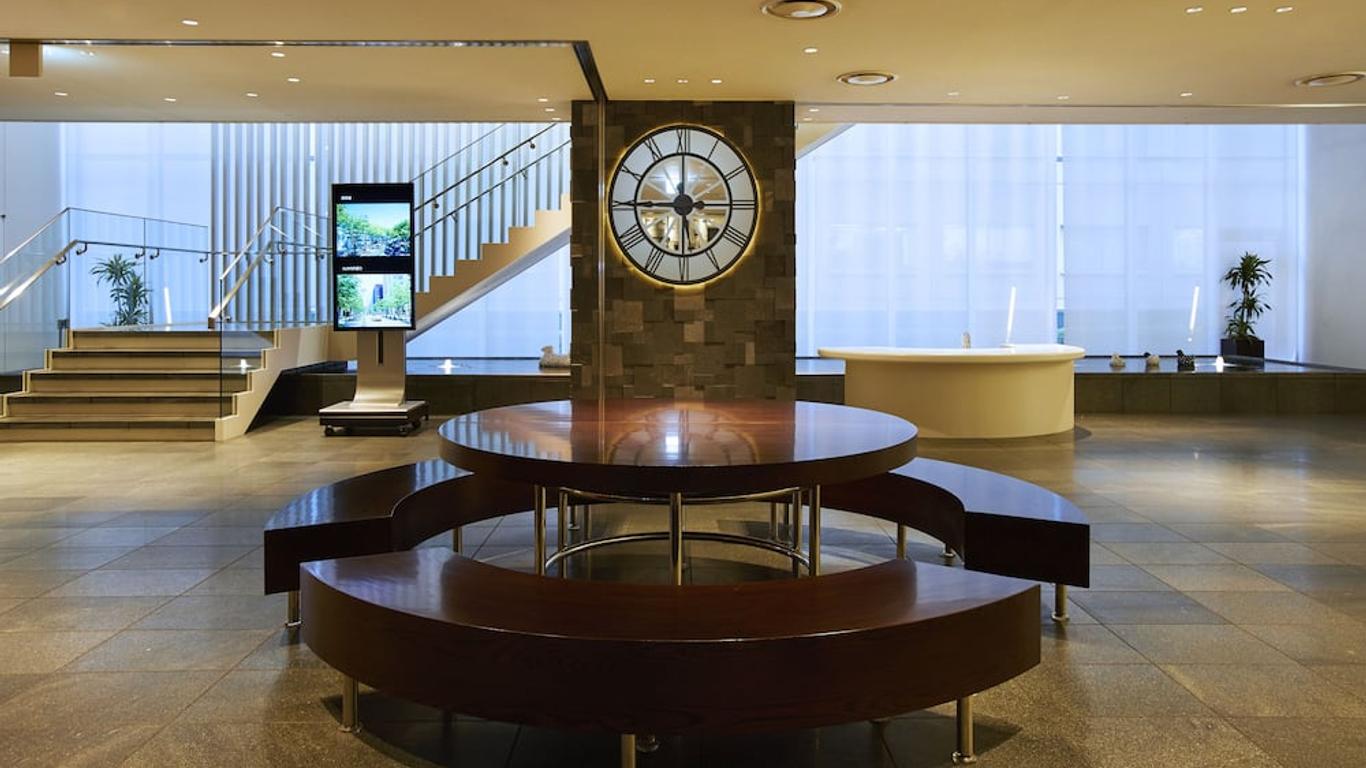 Ours Inn Hankyu