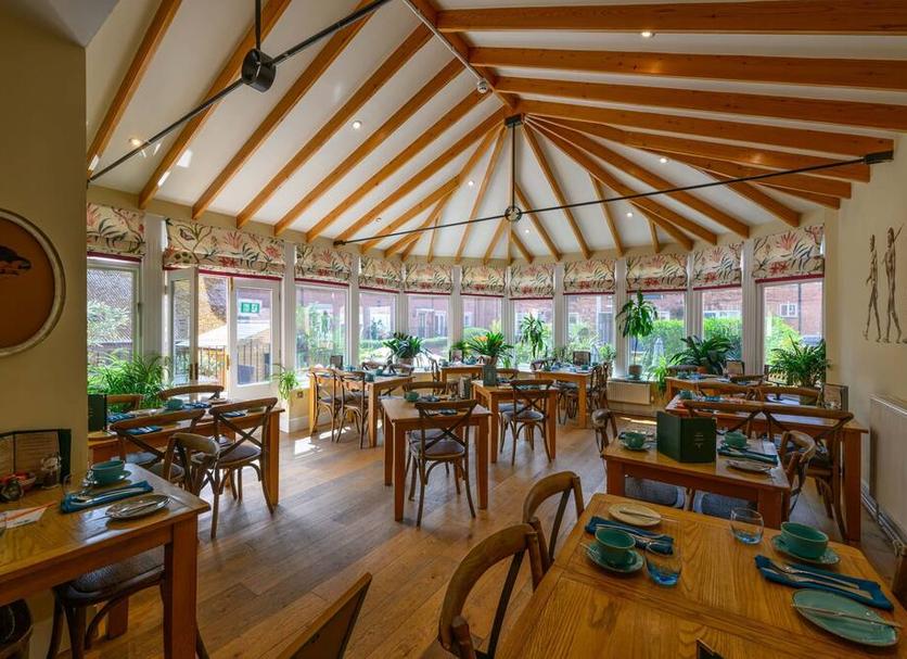 Restaurant Photo