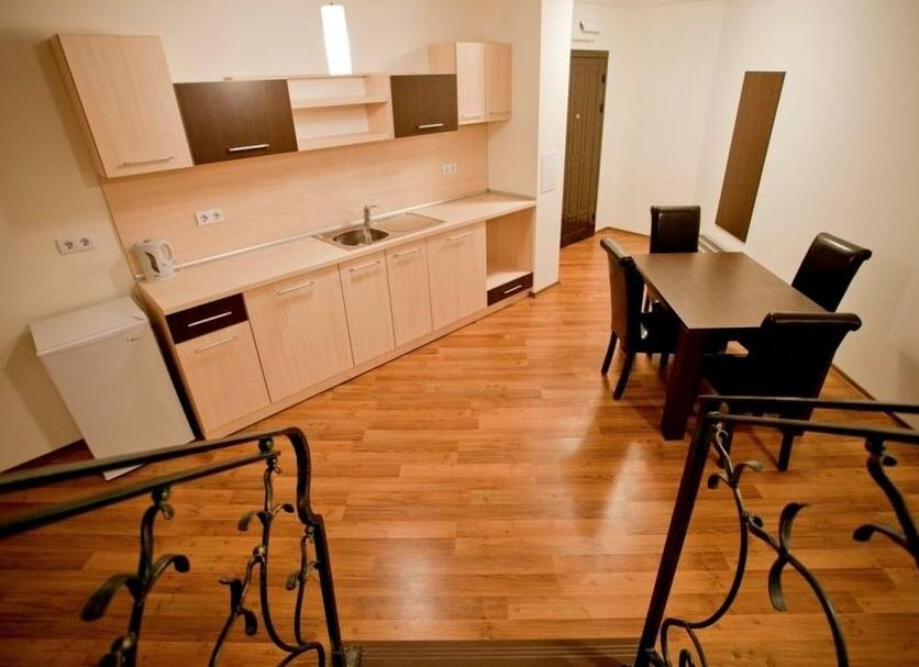 Kitchen Photo