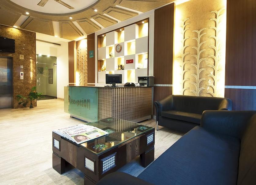 Front desk Photo
