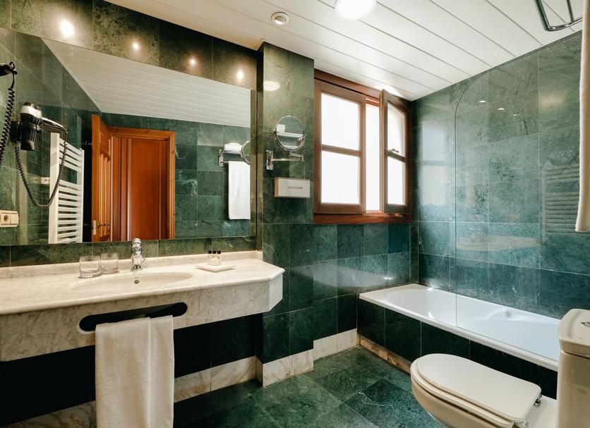 Bathroom Photo