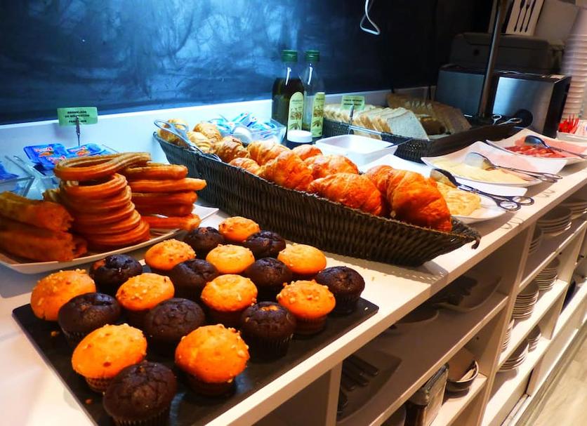Buffet Photo