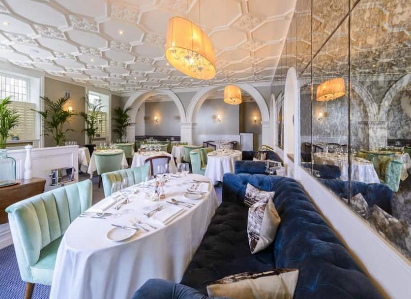 Restaurant Photo