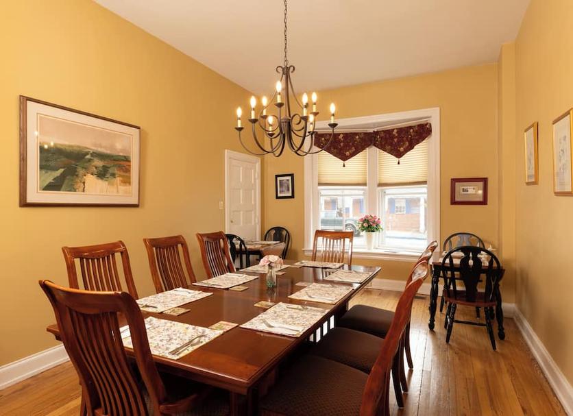 Dining room Photo