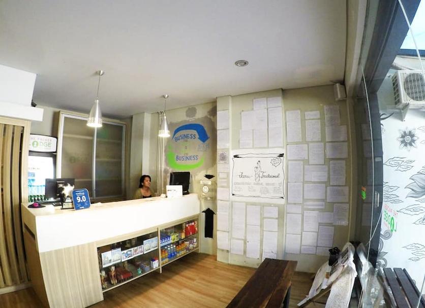 Front desk Photo