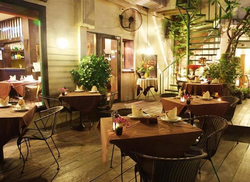 Restaurant Photo