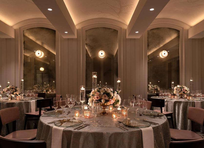Banquet hall Photo