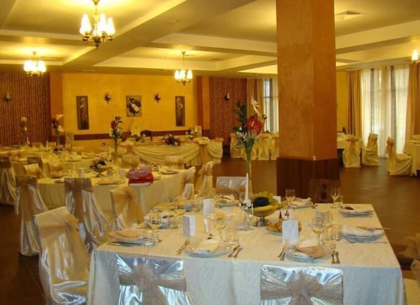 Banquet hall Photo