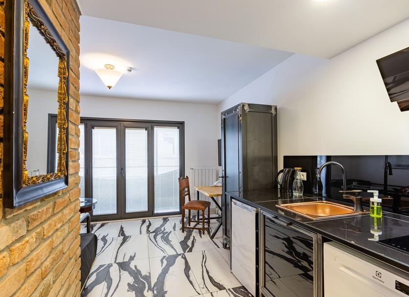 Kitchen Photo