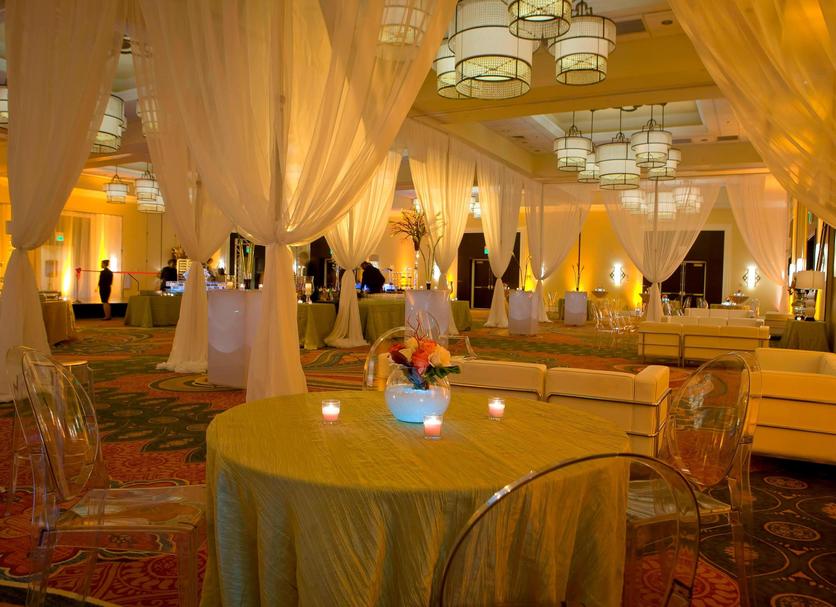 Banquet hall Photo