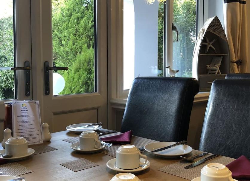 Dining room Photo