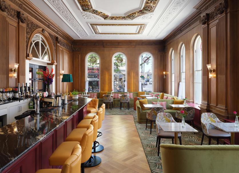 Restaurant Photo
