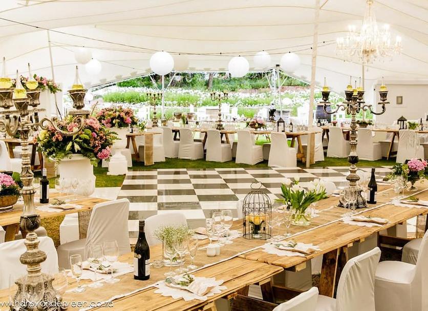 Banquet hall Photo