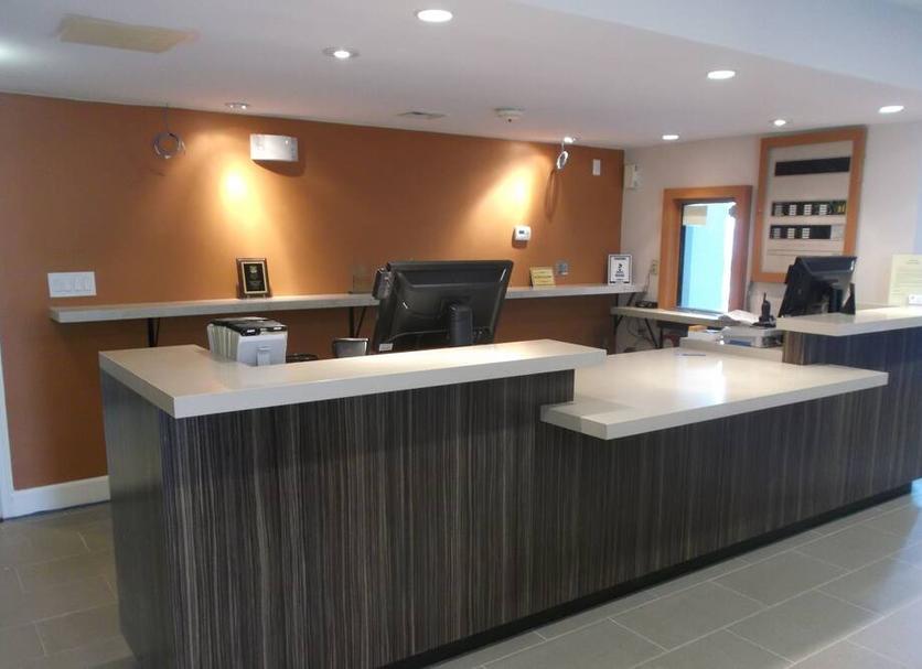 Front desk Photo