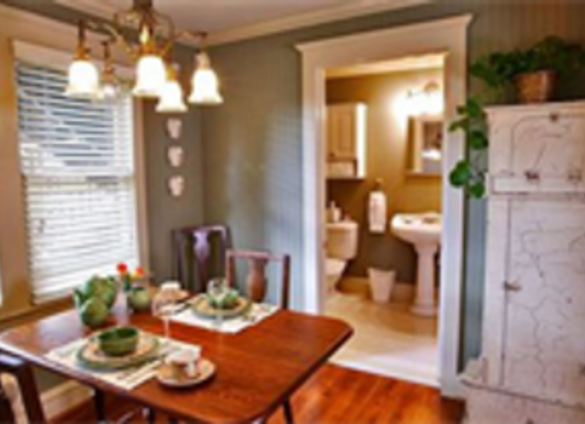 Dining room Photo