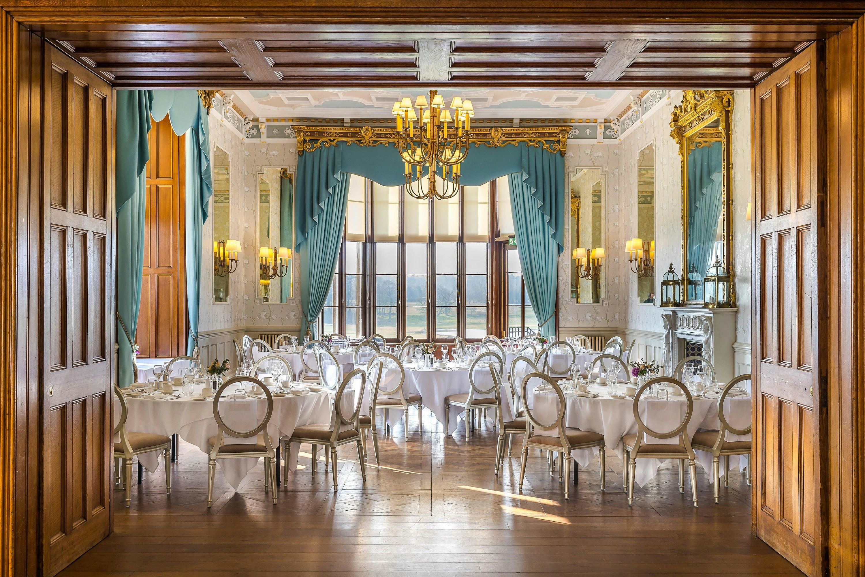 Banquet hall
