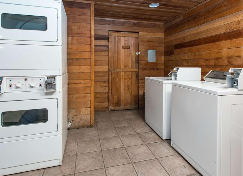 Laundry facility Photo