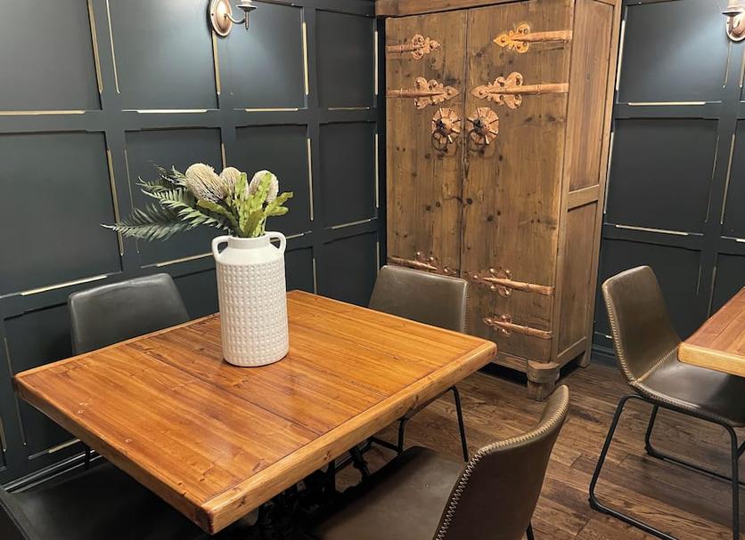Dining room Photo