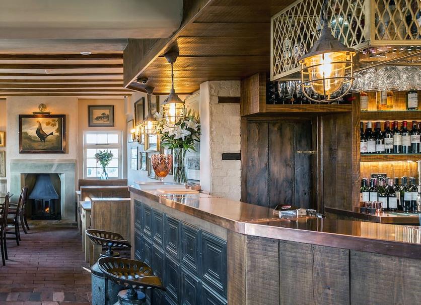 Bar Photo