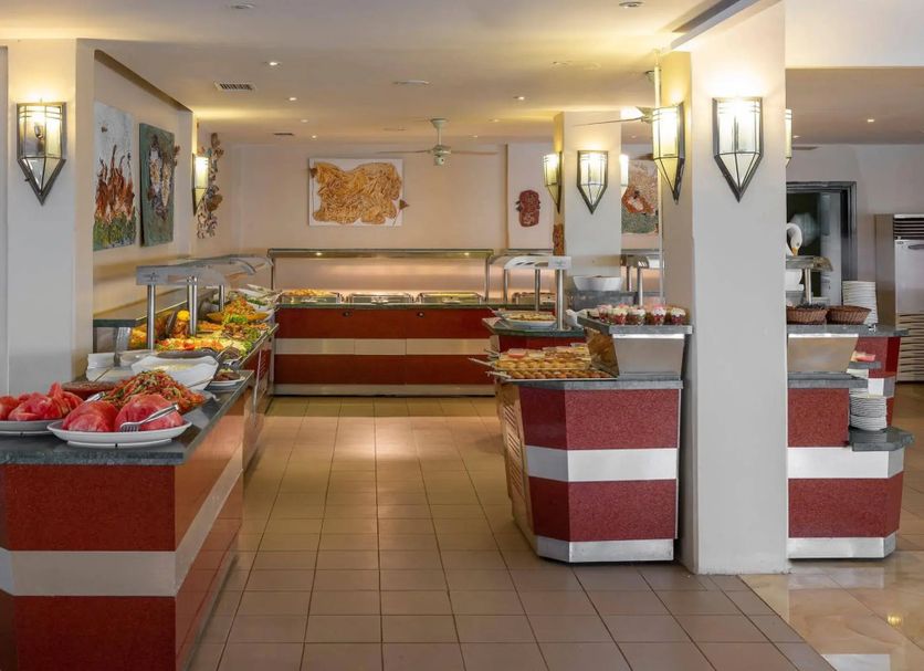 Buffet Photo