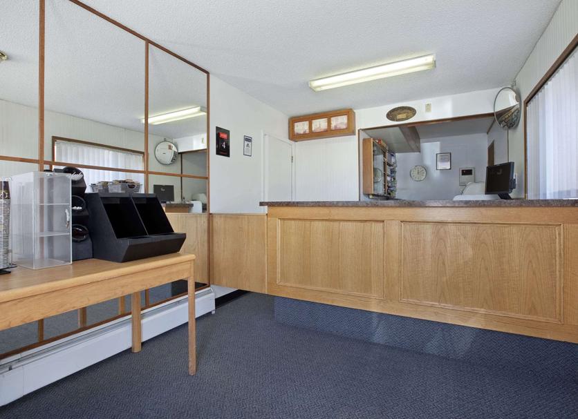 Front desk Photo