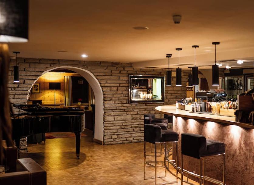 Bar Photo